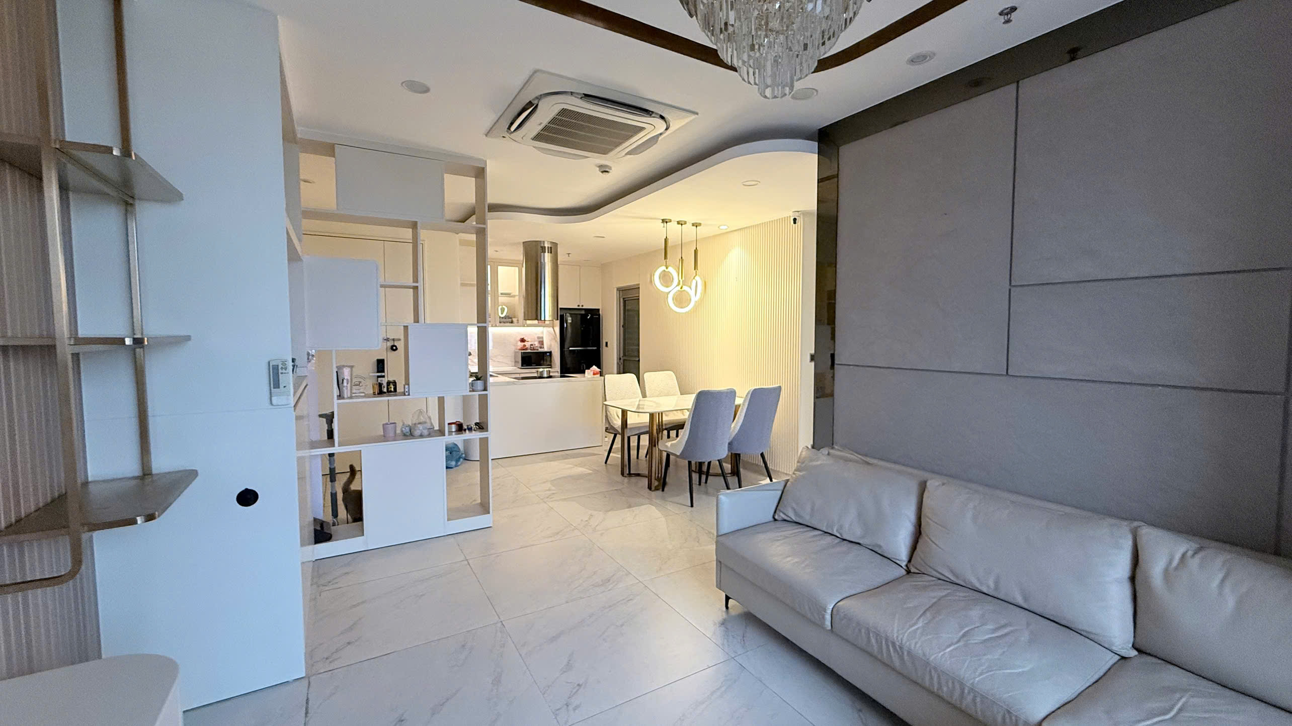 Cho Thuê Căn Hộ 2PN 2WC – 2 Ban Công – Full Nội Thất – Nhà Trống, Xem Dễ